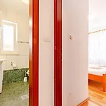 A1-apartment 50m From The With The Sea View Appartement