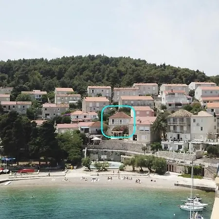 A1-apartment 50m From The With The Sea View Apartment *