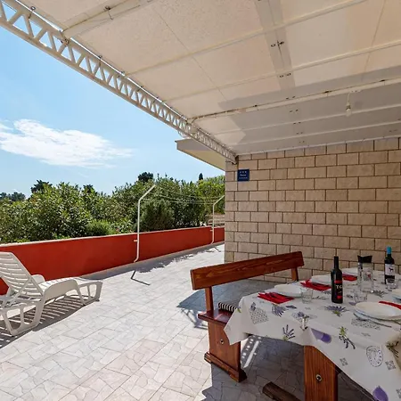 A1-apartment 50m From The With The Sea View