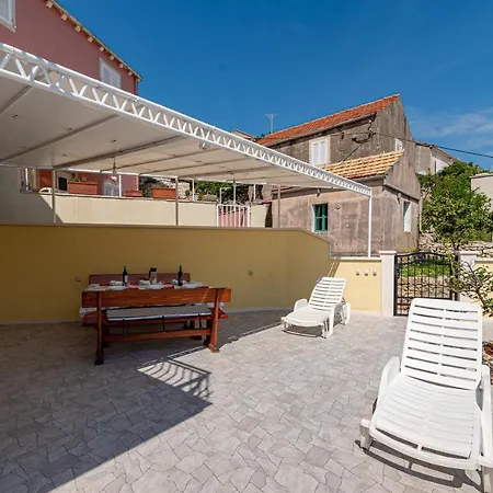 A1-apartment 50m From The With The Sea View コルチュラ