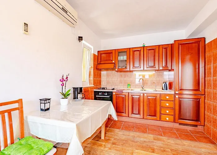 A1-apartment 50m From The With The Sea View Korčula